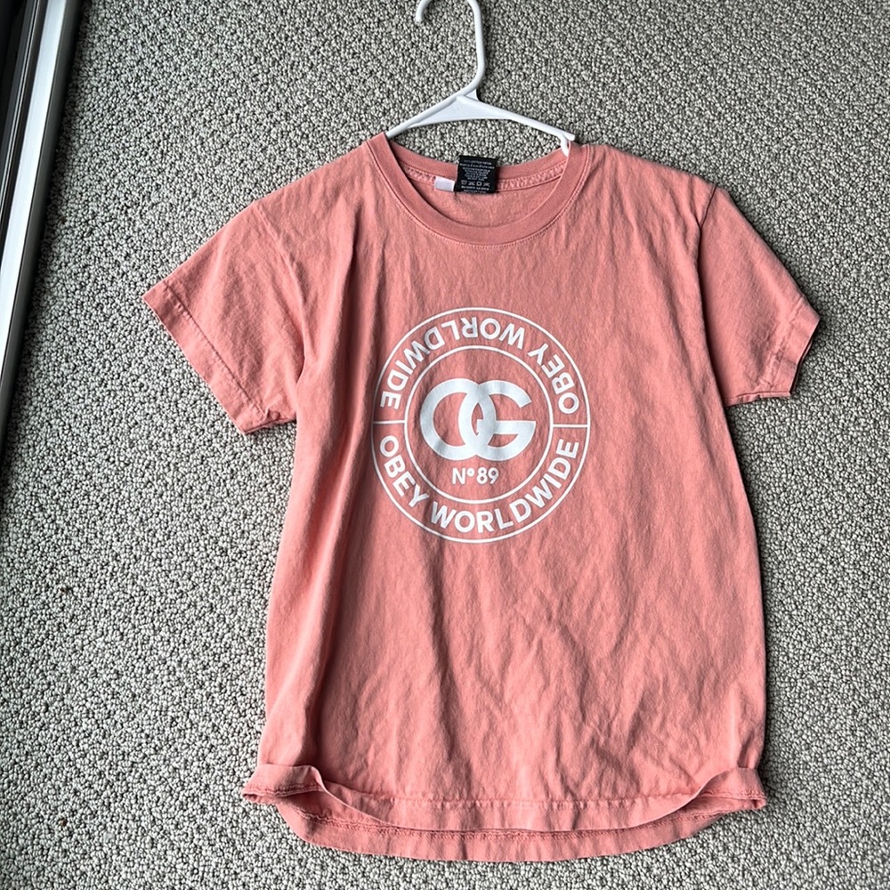 Obey shirt